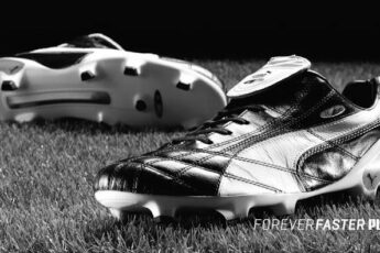 PUMA One 2001 Soccer Cleats photo 0