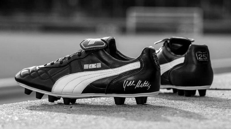 PUMA One 2001 Soccer Cleats photo 1